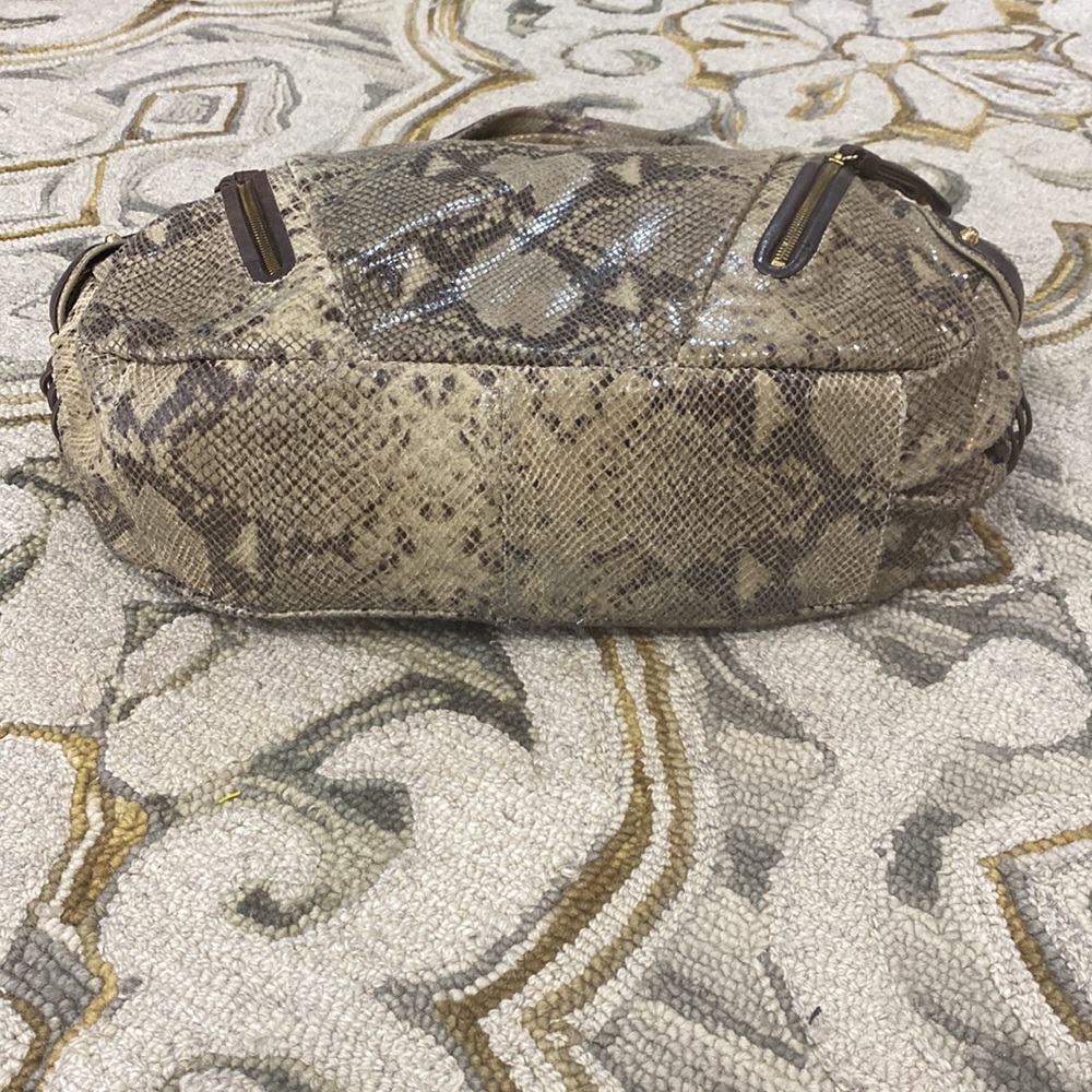 ๐ Cynthia Rowley brown creme x large snakeskin leather satchel bag ๐ - Picture 5 of 14